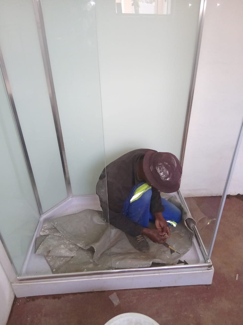 Sinqobile Construction Bathroom tiling installation in Roodepoort by Sinqobile Construction - Professional construction work