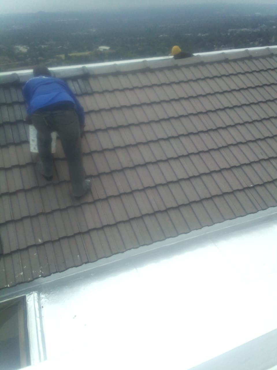 Sinqobile Construction Roof installation project by Sinqobile Construction in Linden - Professional construction work
