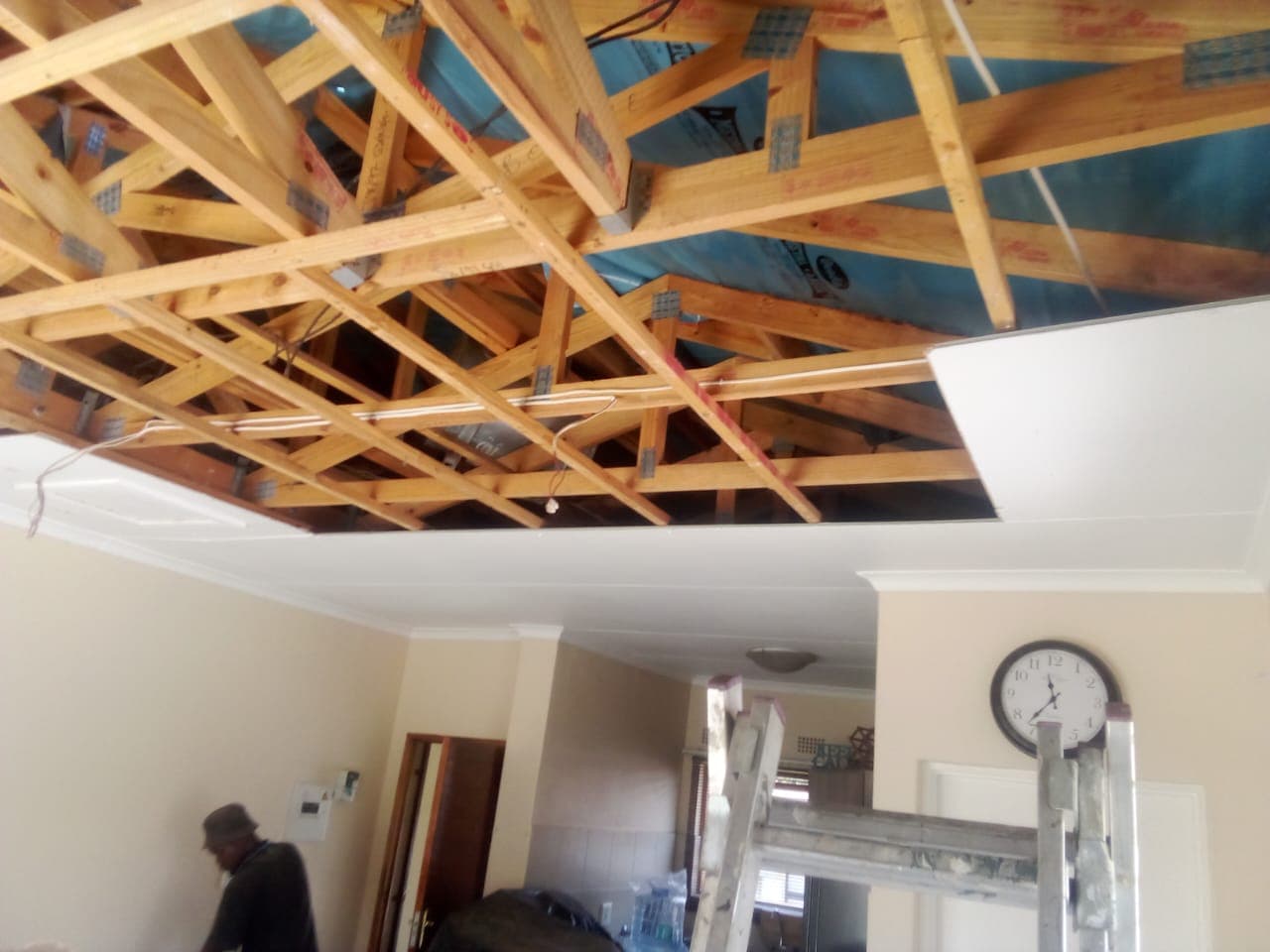 Sinqobile Construction Roof truss and waterproofing in Midrand - Professional construction work